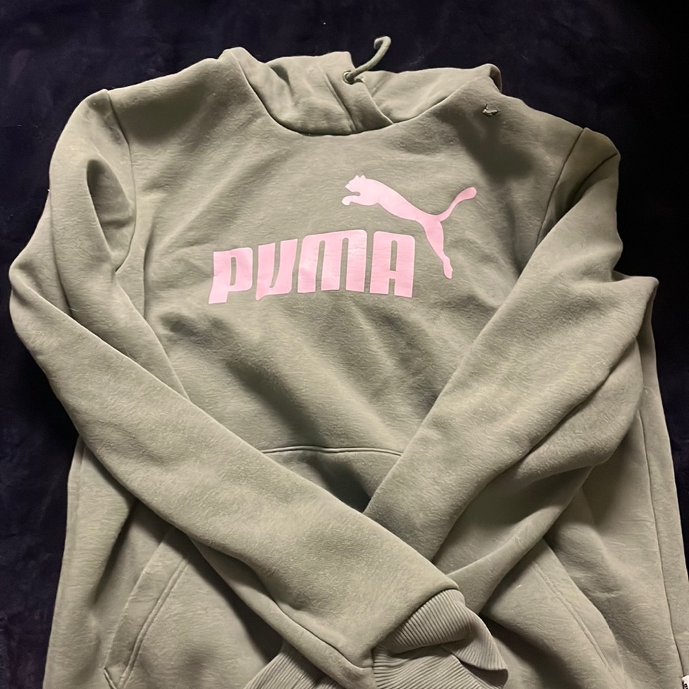Girls puma hoodie